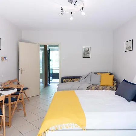 Teraszos Apartman Legkondival, Parkos Koernyezetben 公寓 巴拉顿菲赖德